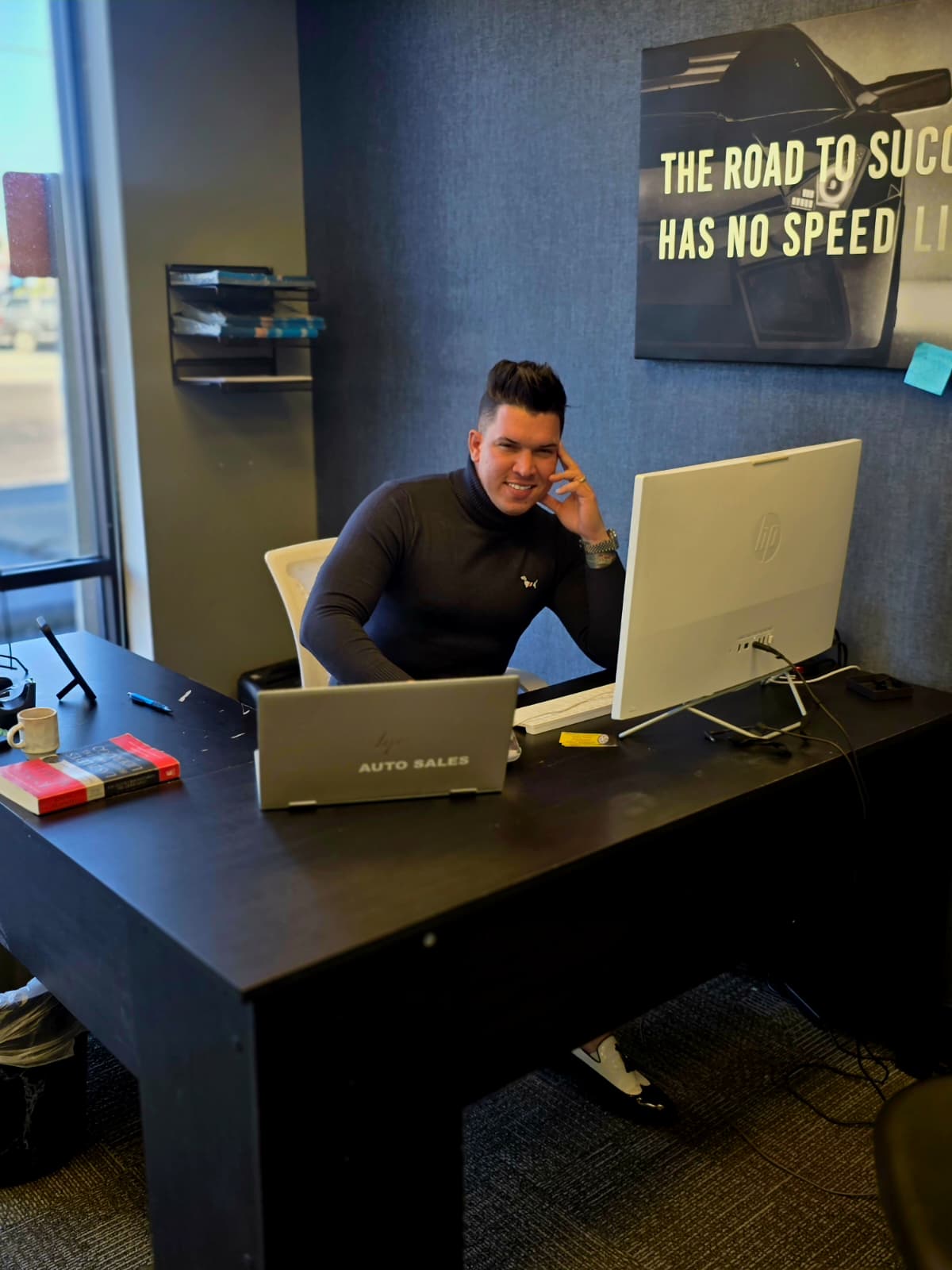 Rey en Empire Rey Sales and Mechanic